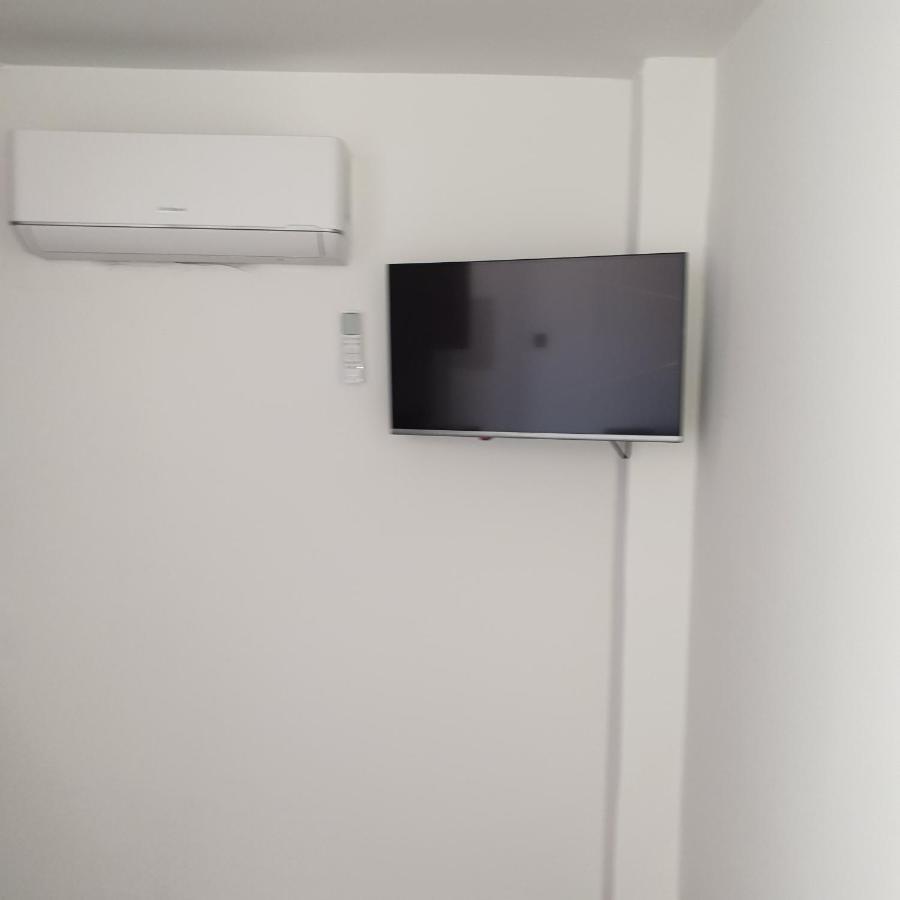 Ahoy Deluxe Apts Daire Aya Napa Dış mekan fotoğraf