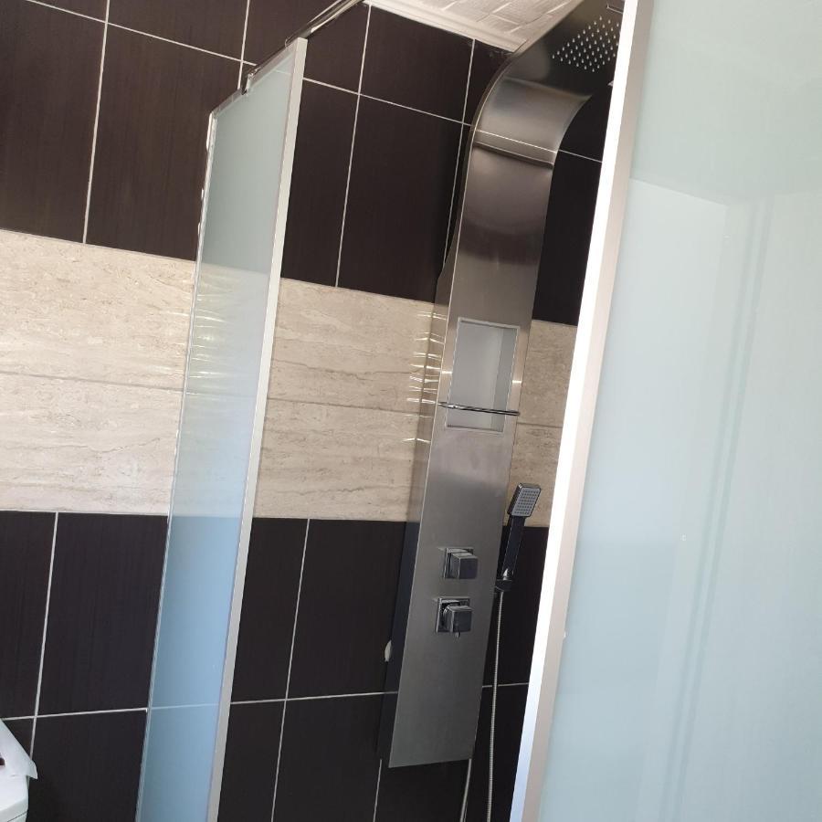 Ahoy Deluxe Apts Daire Aya Napa Dış mekan fotoğraf