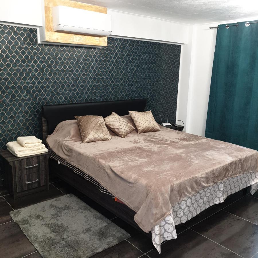 Ahoy Deluxe Apts Daire Aya Napa Dış mekan fotoğraf