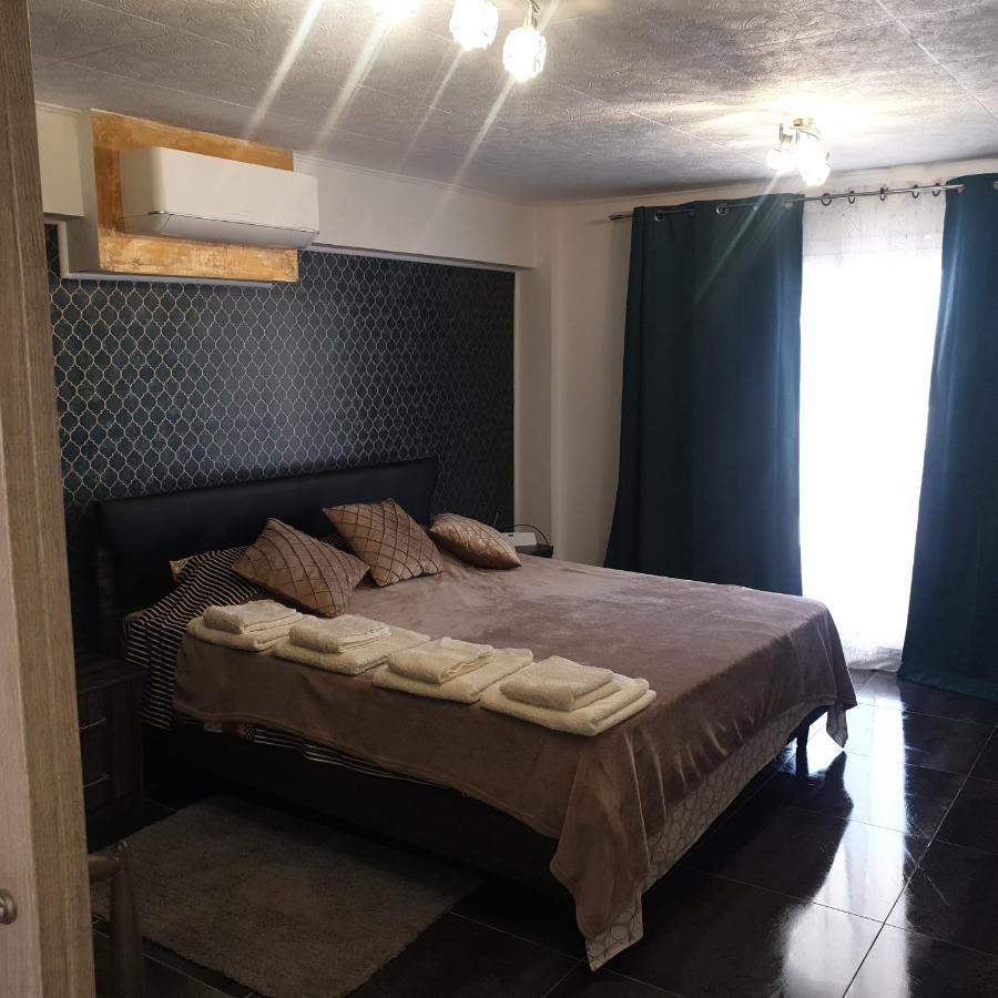 Ahoy Deluxe Apts Daire Aya Napa Dış mekan fotoğraf